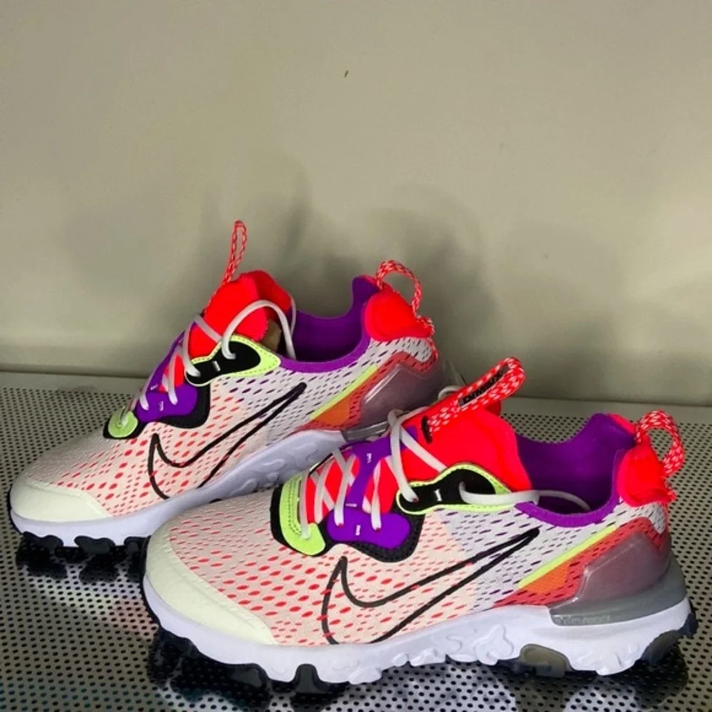 Nike DimSix React Vision | sneakers | Like New | size 7Y fits women 8.5 - Picture 8 of 11